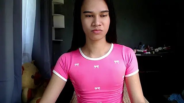 Snapshot of urseductivebarbie_xx chatting on 09.22.25 urseductivebarbie xx online show from 09.22.25