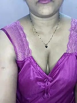 Snapshot of sneha_bebo chatting on 05.27.26 sneha bebo online show from 05.27.26