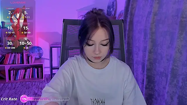 LiliLuna online show from 10.10.25