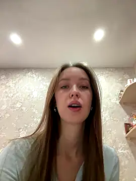 Snapshot of ElliRose chatting on 09.29.25 ElliRose online show from 09.29.25