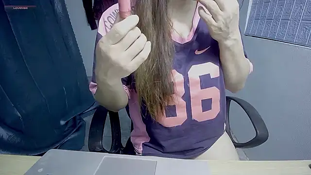  Sara 768 online show from 10.25.25