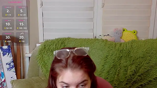 Snapshot of ElzaBlis chatting on 10.09.25 ElzaBlis online show from 10.09.25