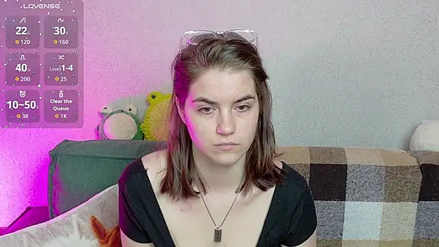 Snapshot of ElzaBlis chatting on 04.17.26 ElzaBlis online show from 04.17.26