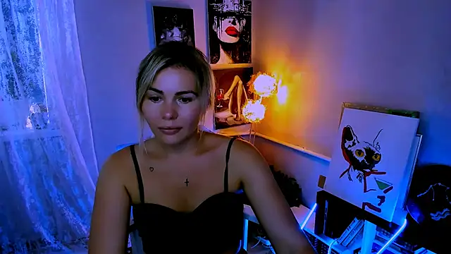 LoraBoyar online show from 06.30.26