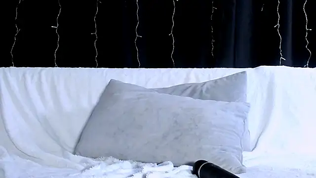 Eva Re online show from 03.25.26