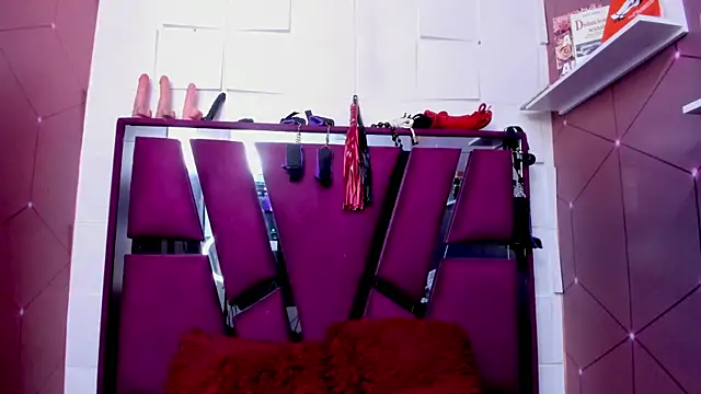 Asshley sky online show from 11.28.25