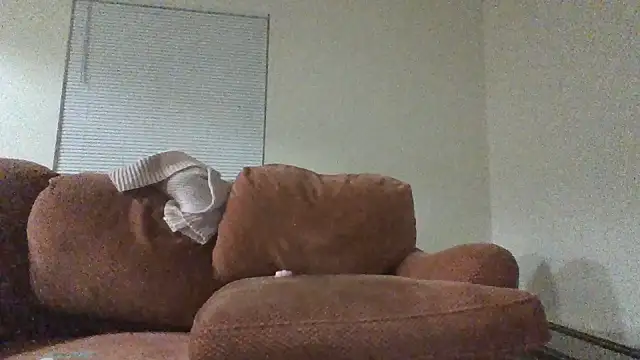 Snapshot of TharealBunn chatting on 04.08.26 TharealBunn online show from 04.08.26