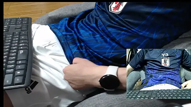 Snapshot of Yasu2000 chatting on 05.09.26 Yasu2000 online show from 05.09.26