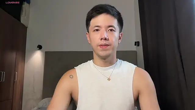Snapshot of Addictiveboi chatting on 05.29.26 Addictiveboi online show from 05.29.26