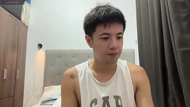 Snapshot of Addictiveboi chatting on 06.07.26 Addictiveboi online show from 06.07.26