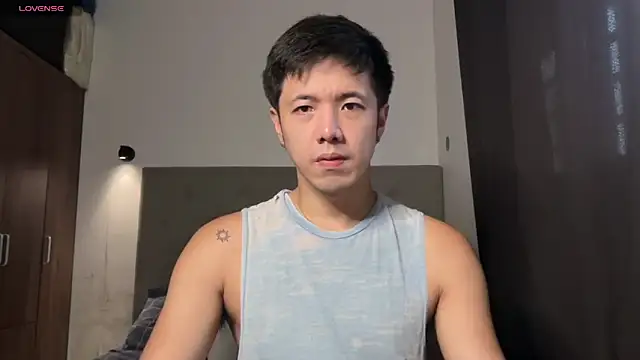 Snapshot of Addictiveboi chatting on 06.16.26 Addictiveboi online show from 06.16.26