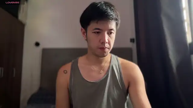 Snapshot of Addictiveboi chatting on 07.17.26 Addictiveboi online show from 07.17.26