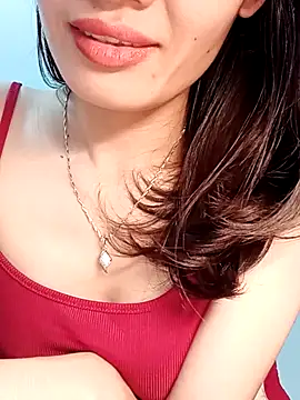 Snapshot of Hinna_x chatting on 04.21.26 Hinna x online show from 04.21.26