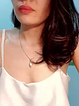 Snapshot of Hinna_x chatting on 04.23.26 Hinna x online show from 04.23.26