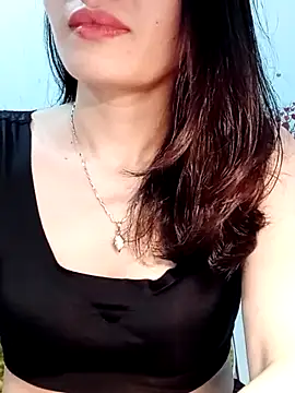 Snapshot of Hinna_x chatting on 04.26.26 Hinna x online show from 04.26.26