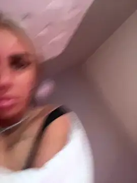 EllieMaeBaby online show from 11.21.25