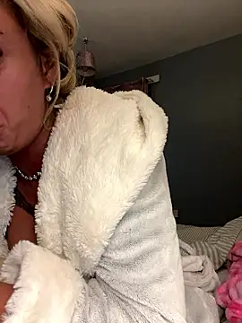 EllieMaeBaby online show from 01.15.26