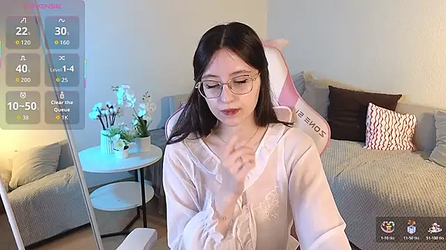 Snapshot of EsmaWonka chatting on 02.28.26 EsmaWonka online show from 02.28.26