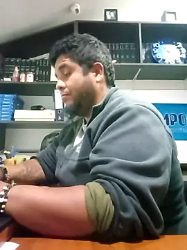 Snapshot of Rolo-Sumiso chatting on 12.22.25 Rolo-Sumiso online show from 12.22.25