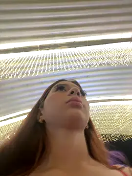 Snapshot of Melody-baby chatting on 11.13.25 Melody-baby online show from 11.13.25