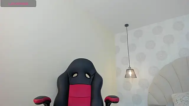 GIANAMILLER6 online show from 10.21.25