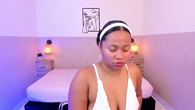 Snapshot of AuroraSky8 chatting on 09.29.25 AuroraSky8 online show from 09.29.25