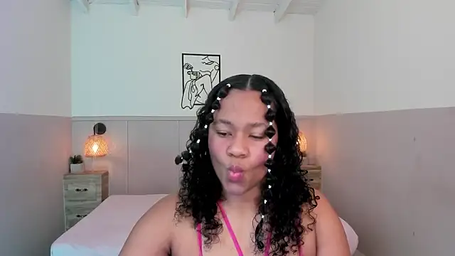 Snapshot of AuroraSky8 chatting on 10.18.25 AuroraSky8 online show from 10.18.25