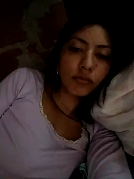 emilypeluda online show from 04.20.26