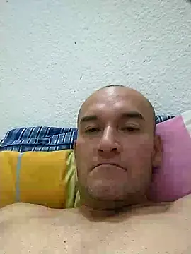 Snapshot of Josephfas chatting on 09.17.25 Josephfas online show from 09.17.25