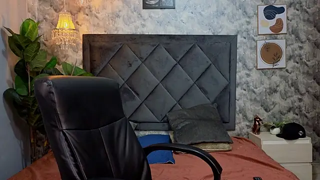 Apolo rousse1 online show from 11.14.25