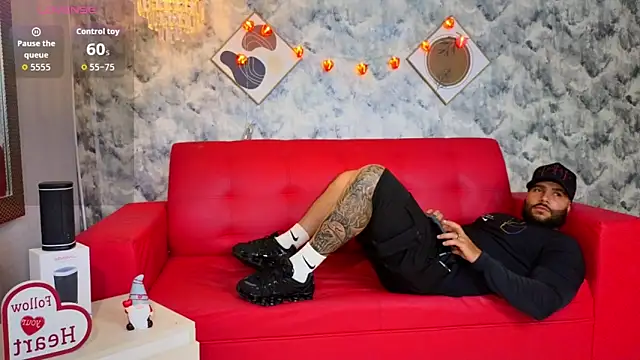 Snapshot of Apolo_rousse1 chatting on 02.09.26 Apolo rousse1 online show from 02.09.26