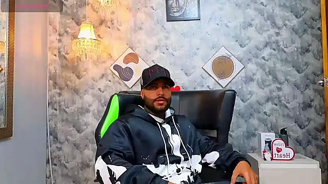 Snapshot of Apolo_rousse1 chatting on 02.28.26 Apolo rousse1 online show from 02.28.26