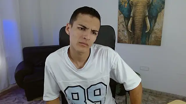 Snapshot of Matiius18 chatting on 05.16.26 Matiius18 online show from 05.16.26
