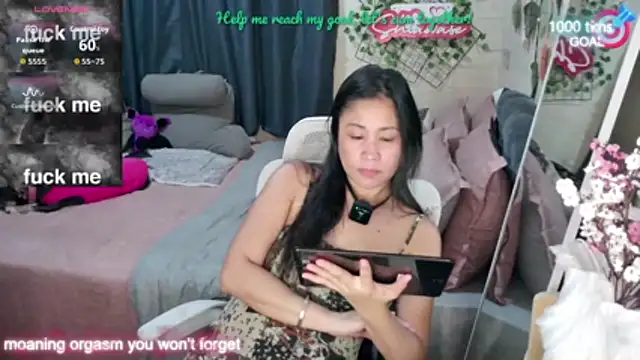 Shiawase1125 online show from 10.15.25