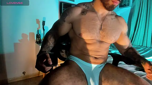 Snapshot of mason_fit chatting on 10.22.25 mason fit online show from 10.22.25