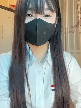 Snapshot of Dior_baby chatting on 02.04.26 Dior baby online show from 02.04.26