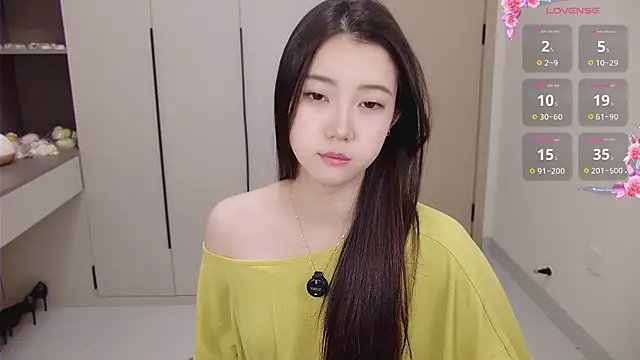 Snapshot of seoYuki chatting on 09.14.25 seoYuki online show from 09.14.25