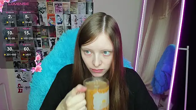 AliceHaris online show from 11.26.25