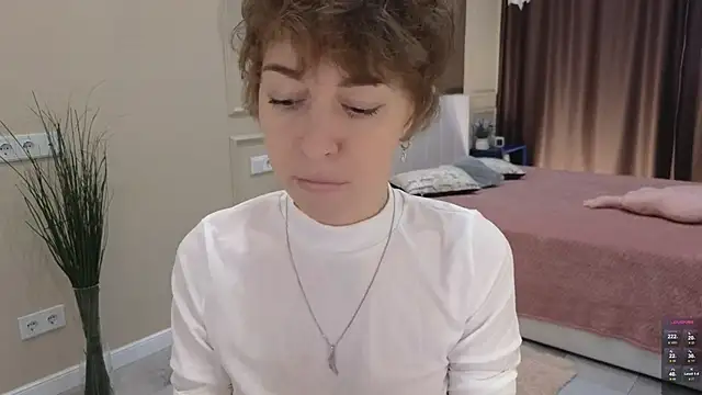 daniellia  online show from 10.12.25