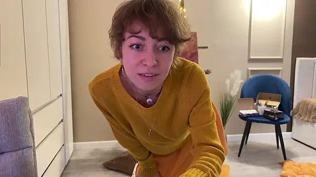 daniellia  online show from 10.31.25