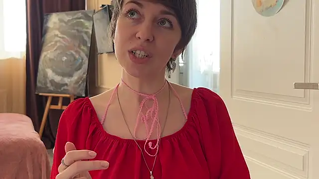 daniellia  online show from 04.17.26