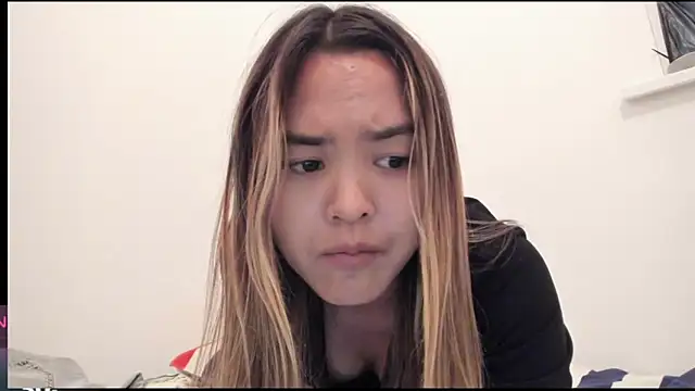 Snapshot of saika_blush chatting on 09.16.25 saika blush online show from 09.16.25