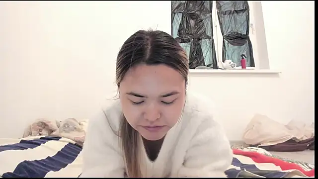 Snapshot of saika_blush chatting on 09.25.25 saika blush online show from 09.25.25
