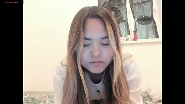 Snapshot of saika_blush chatting on 10.02.25 saika blush online show from 10.02.25