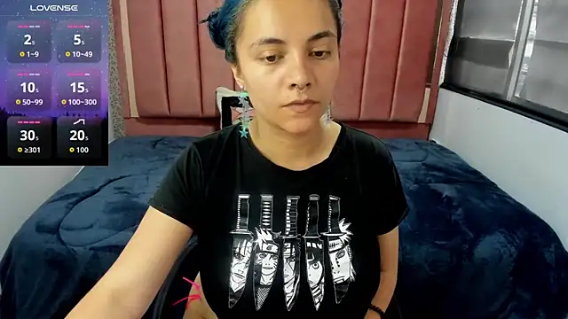 Snapshot of Kiara_Cruz__ chatting on 09.26.25 Kiara Cruz   online show from 09.26.25