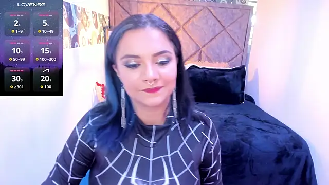 Snapshot of Kiara_Cruz__ chatting on 10.23.25 Kiara Cruz   online show from 10.23.25