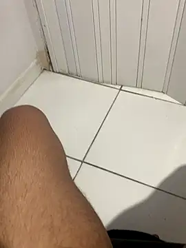 Snapshot of renannoviinho17z chatting on 09.30.25 renannoviinho17z online show from 09.30.25