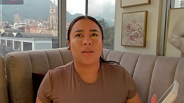 Zoey thompson online show from 10.11.25