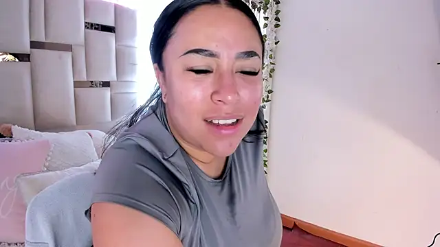 Zoey thompson online show from 10.26.25