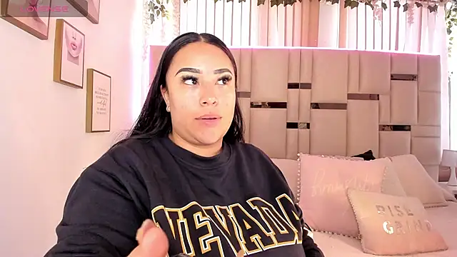 Zoey thompson online show from 11.14.25